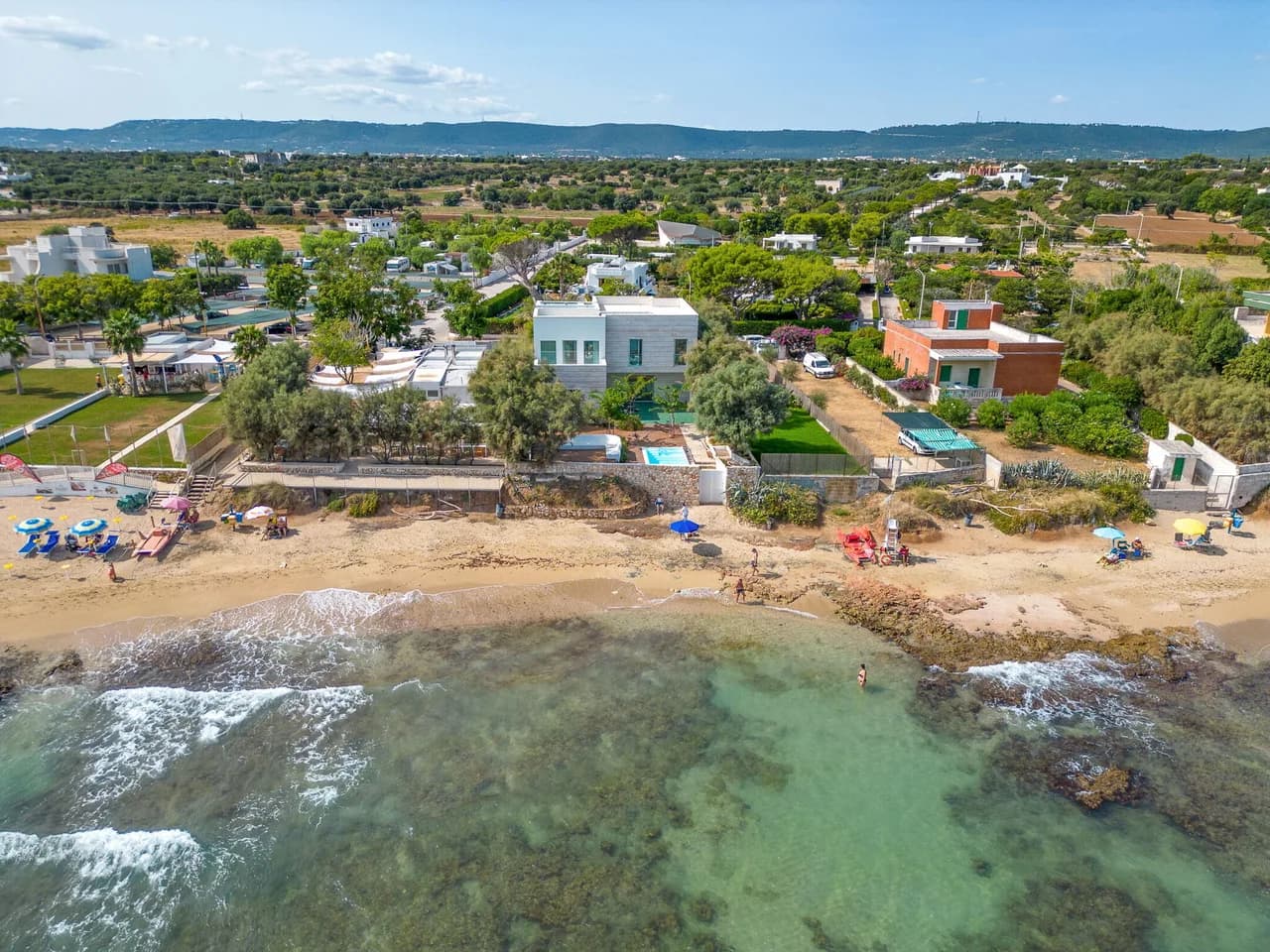 Amplia Villa Familiar con Terraza en Puglia, foto 4