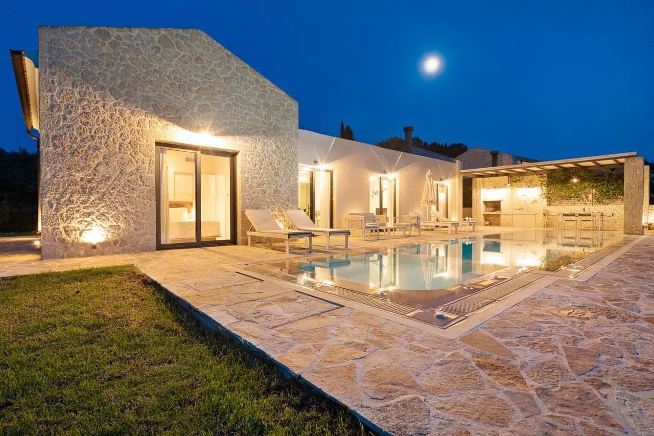 Mountain And Sea View Villa in Saoulatika, Foto 2