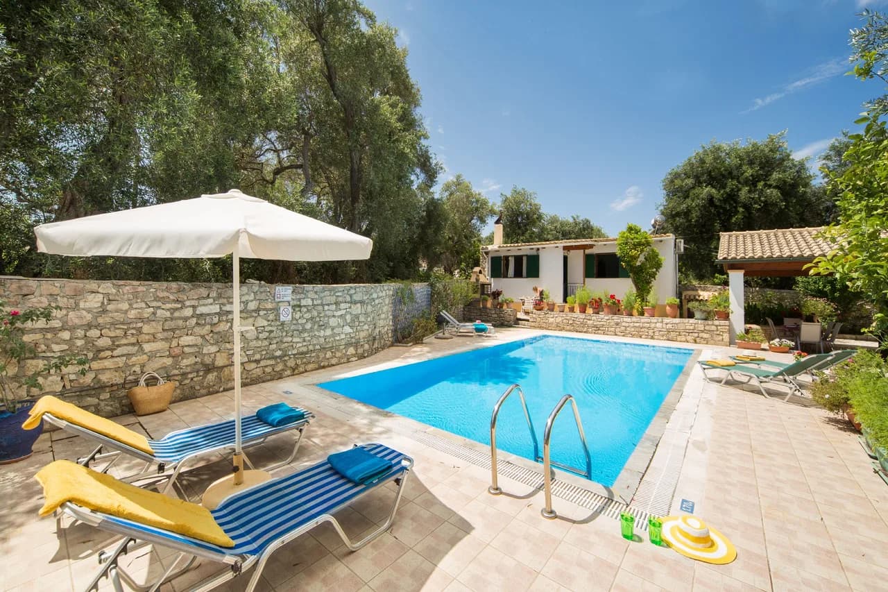 Serene Garden Villa in Loggos, Paxos, Greece, Foto 4
