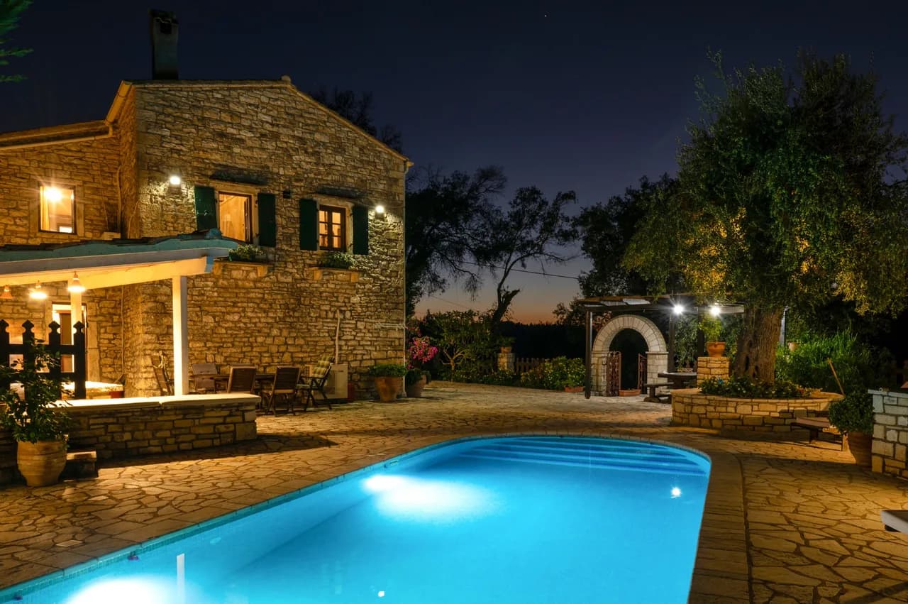 Garden-View Two Bedroom Villa in Loggos, Paxos, foto 2