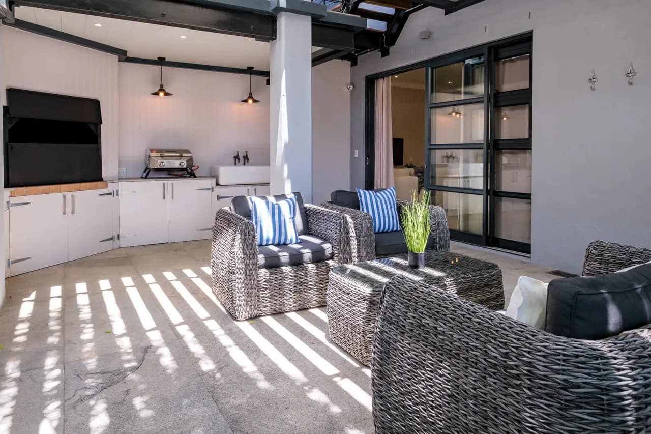 Charming Two Bedroom Retreat in Camps Bay, Foto 5