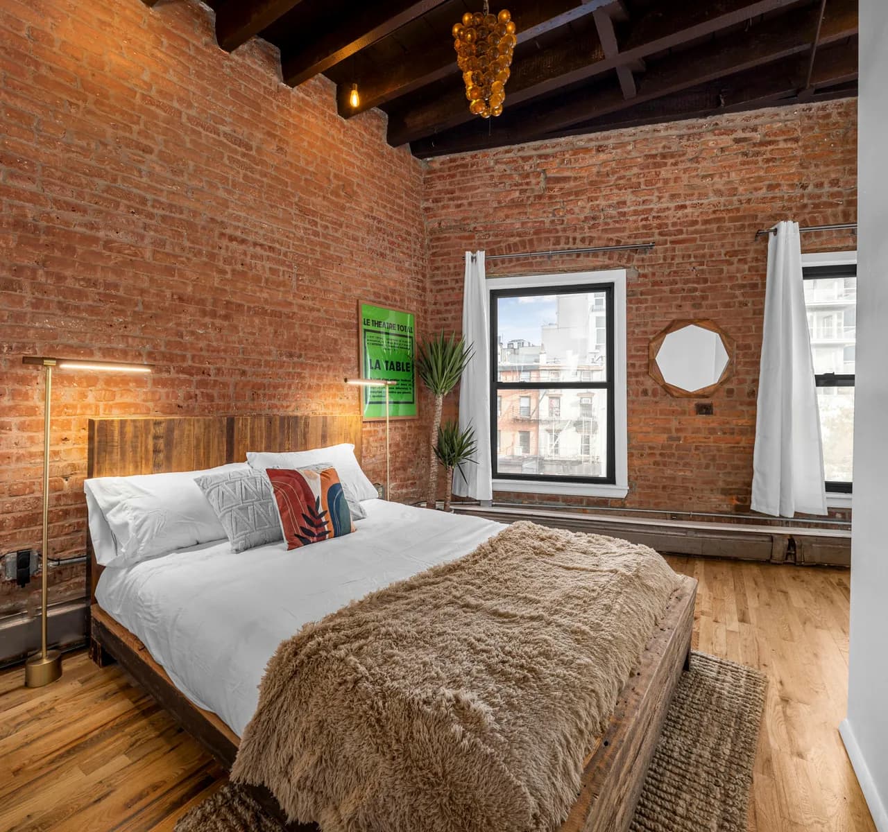 Stunning Terrace Three Bedroom Apartment in New York City photo 2