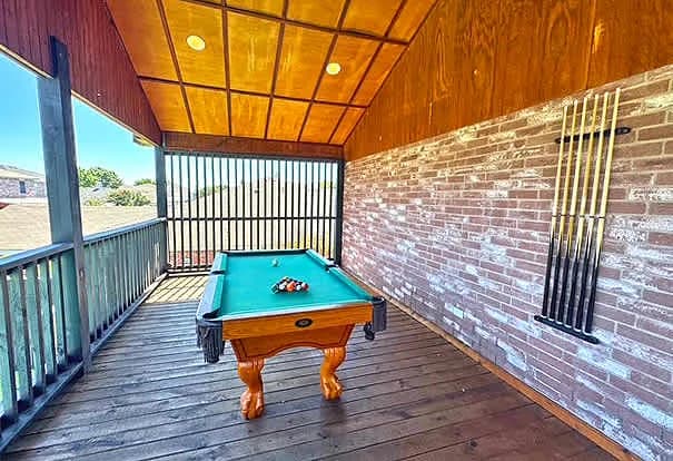 Grand Prairie 5BR | Pool, Cinema & Pool Table photo 4