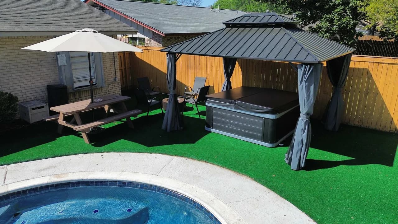 4BR Irving Home w/ Pool, Hot Tub & Fire Pit photo 2
