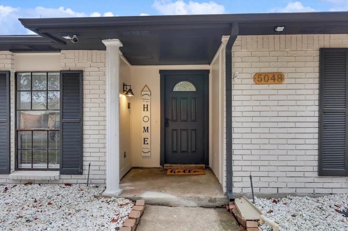 Spacious 5BR 2BA Home | Pool, Grill & Game Room, photo 4