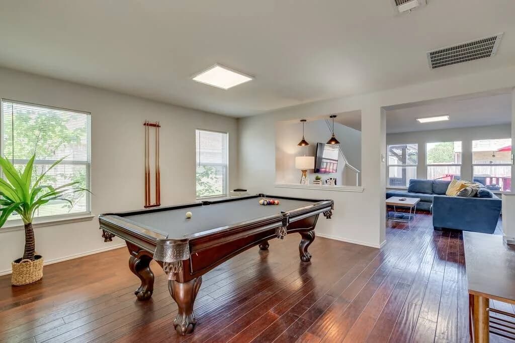 Grand Prairie 5BR | Pool, Game Room & Grill, photo 2