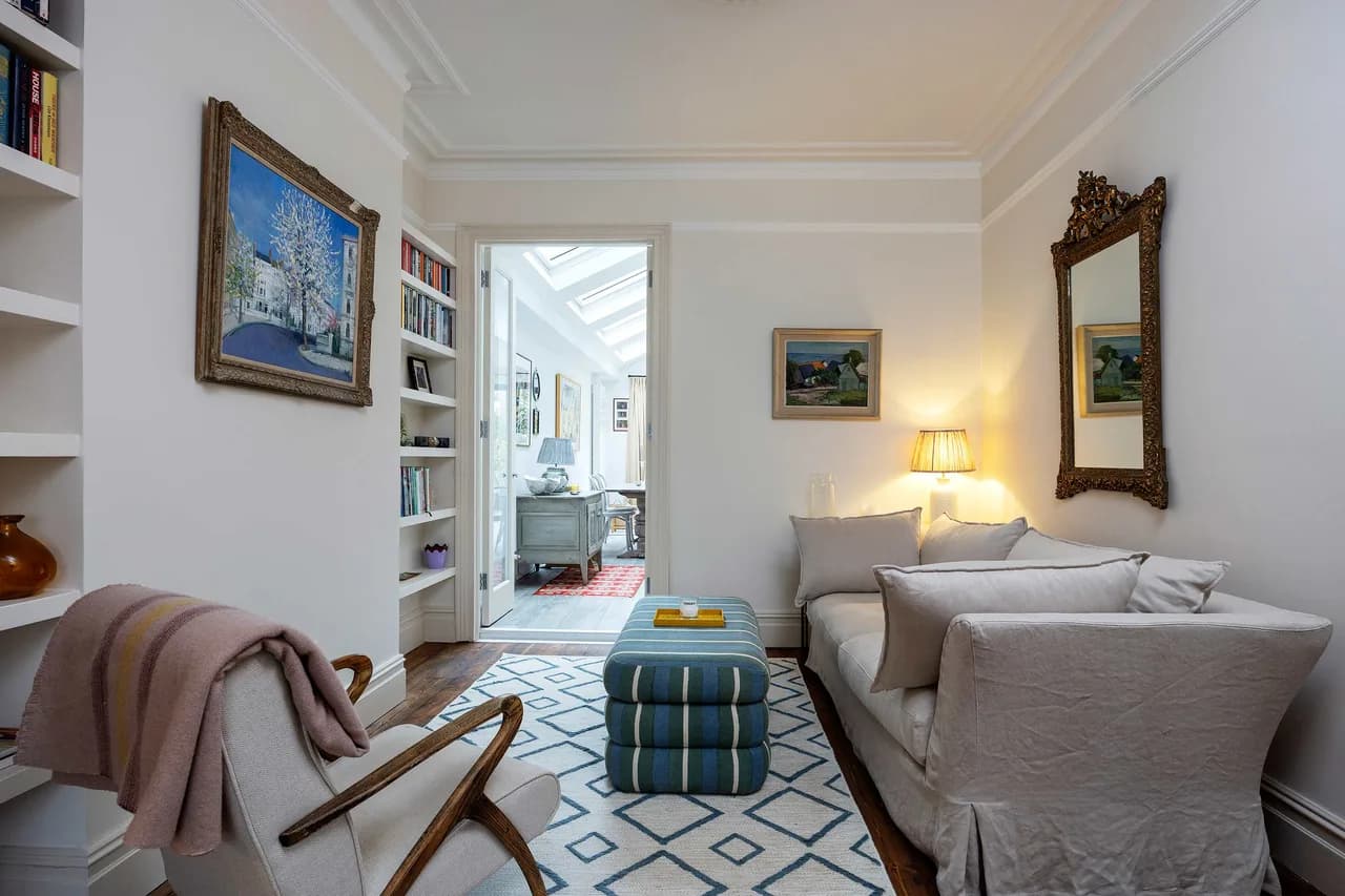 Elegant Three Bedroom Villa in London, photo 5