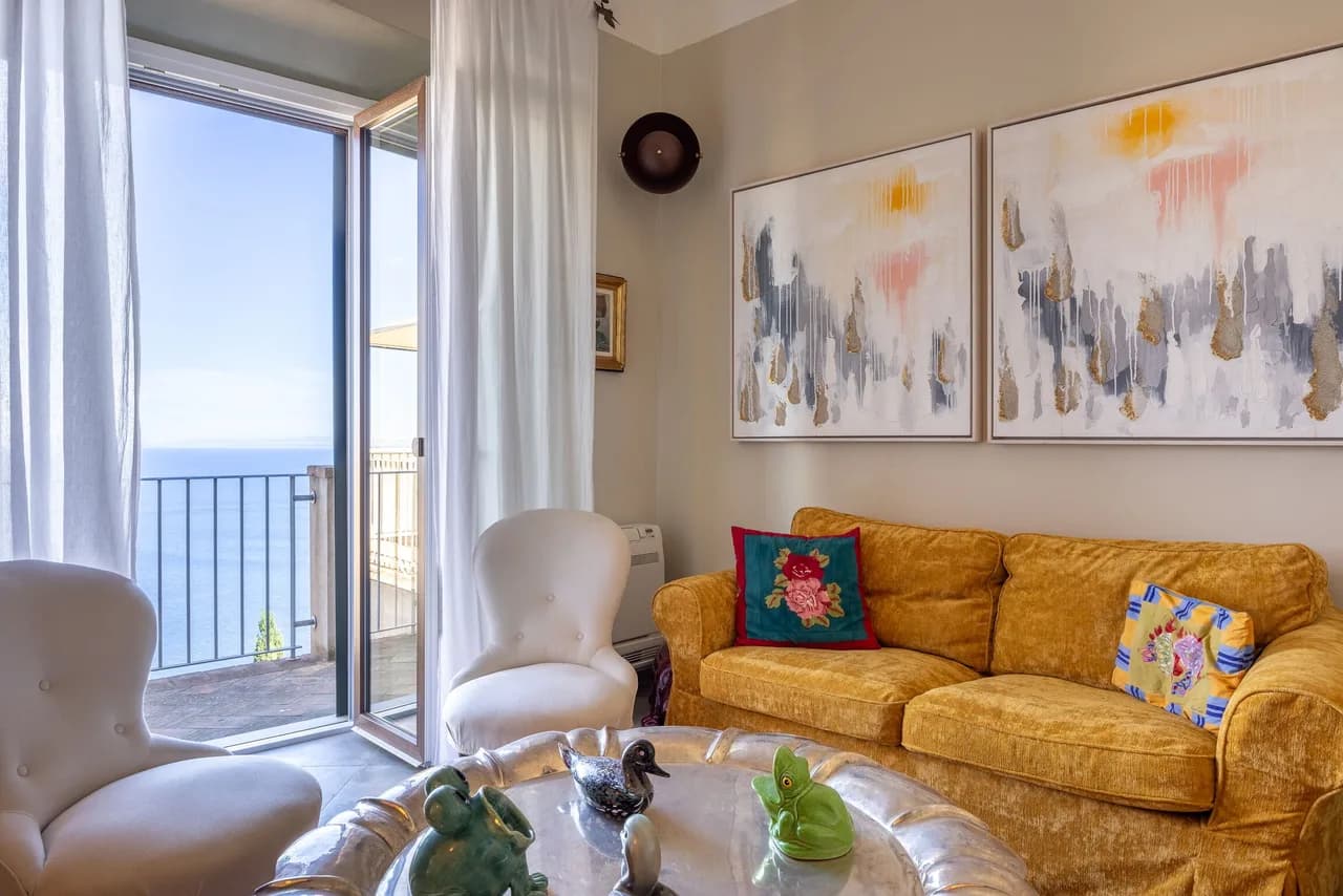 Terrace-Focused Five Bedroom Villa in Piombino photo 4