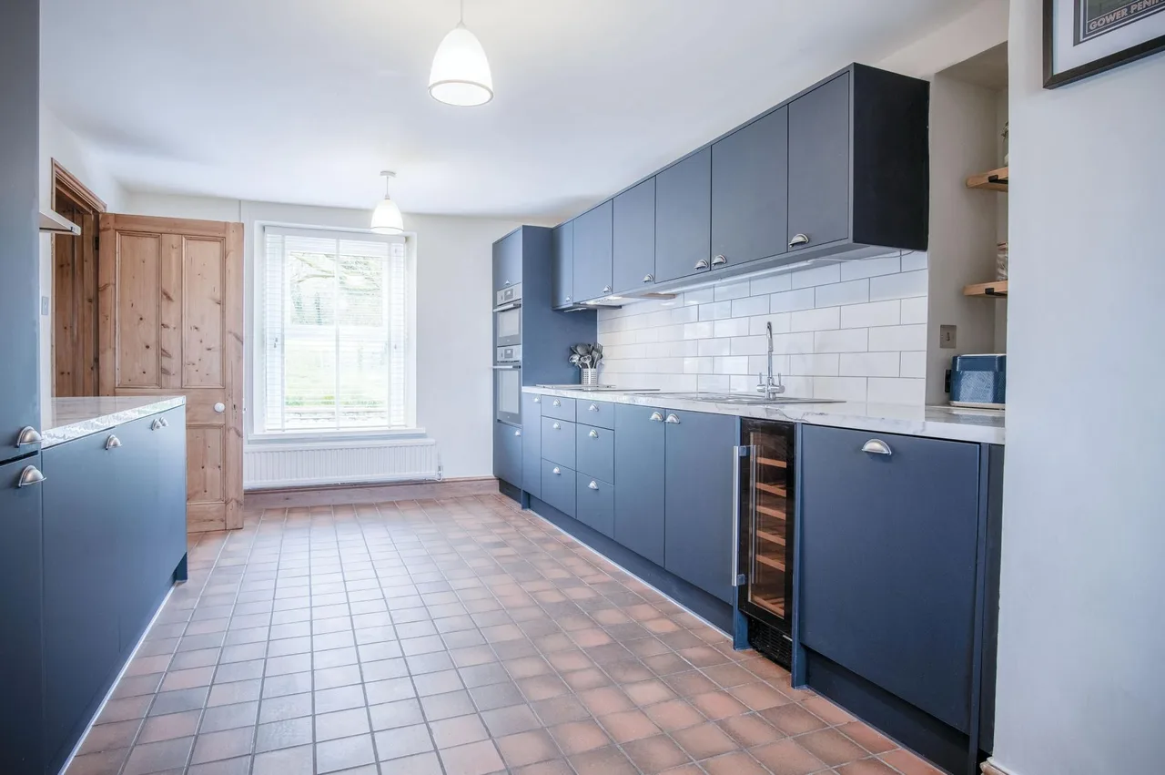 Hill House - 4 Bedroom Holiday Home - Llanrhidian photo 4