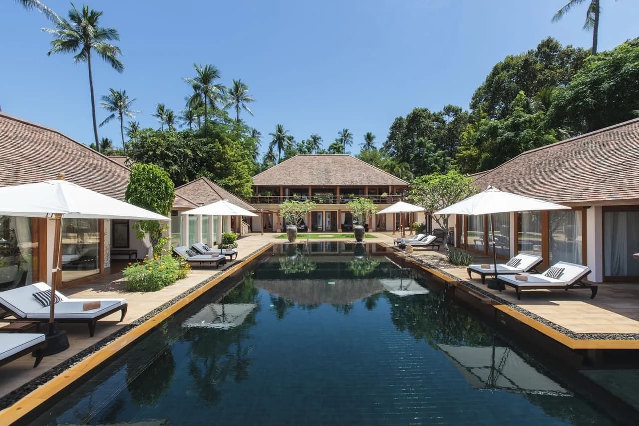 Beachfront Seven Bedroom Villa in Taling Ngam, Foto 3