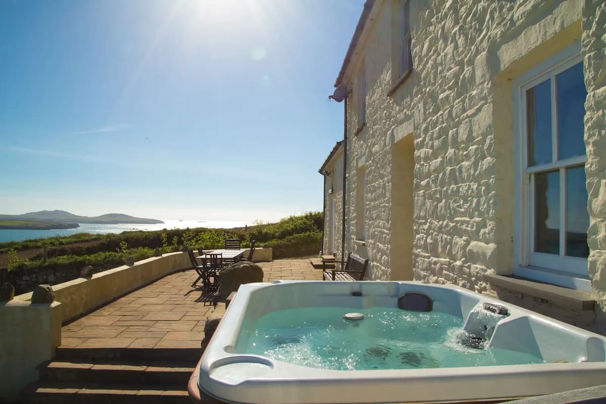 Upper Porthmawr - 5 Bedroom Cottage - Whitesands photo 5