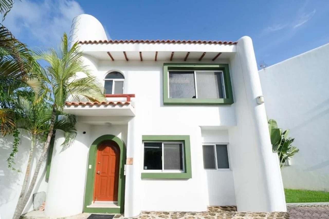 Expansive Fourteen Bedroom Villa in Playa del Carmen, Foto 3
