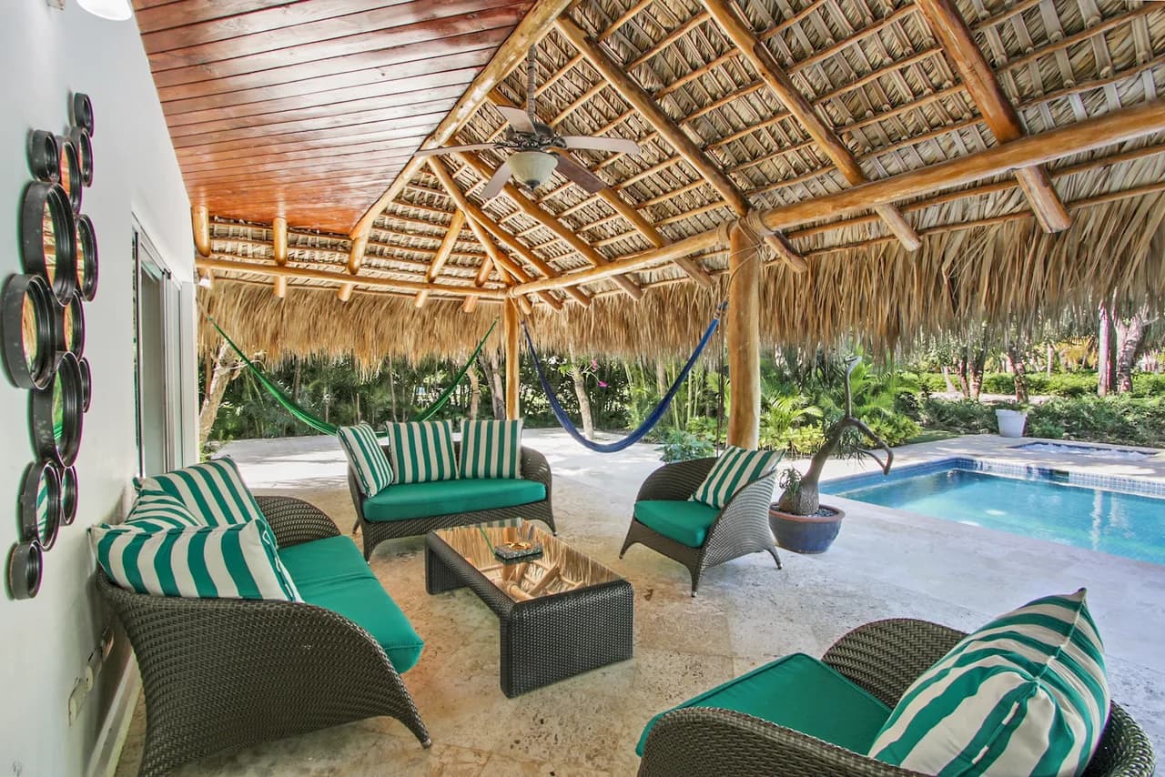 Golf front luxury villa right on La Cana Golf Course – With pool, jacuzzi, touring cart & maid photo 3
