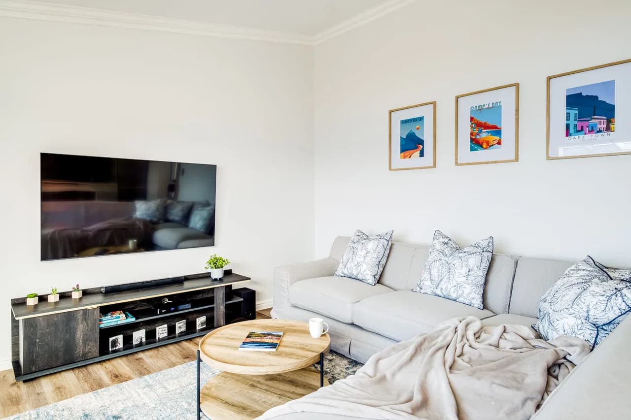 Elegant Three-Bedroom Penthouse in Camps Bay, Foto 4