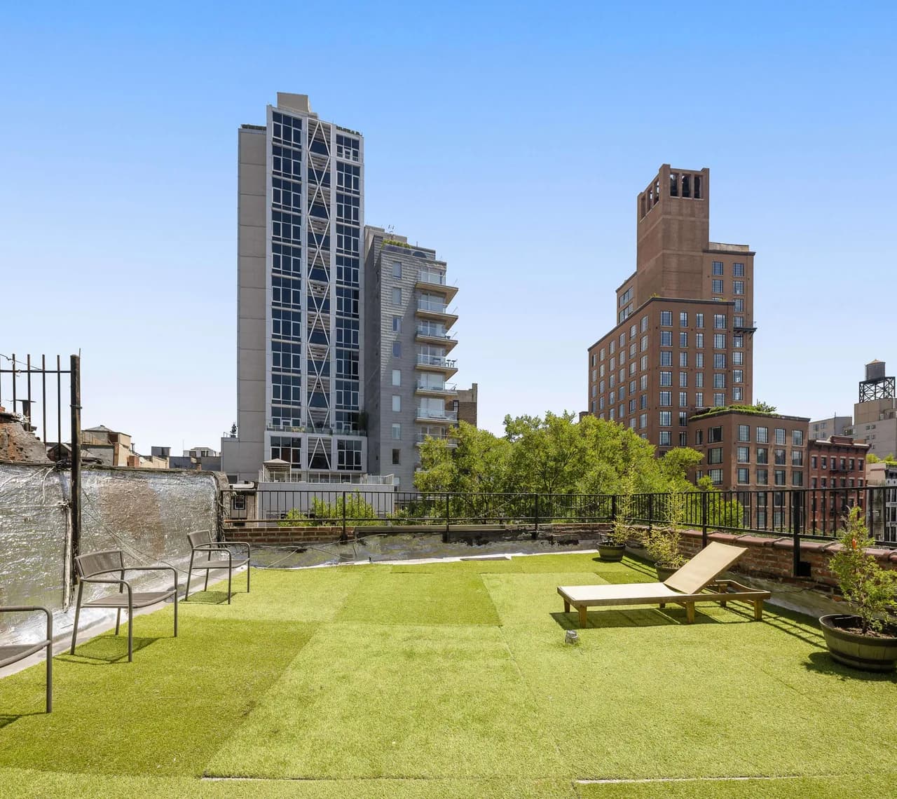 Luxurious Rooftop Penthouse in New York City photo 4