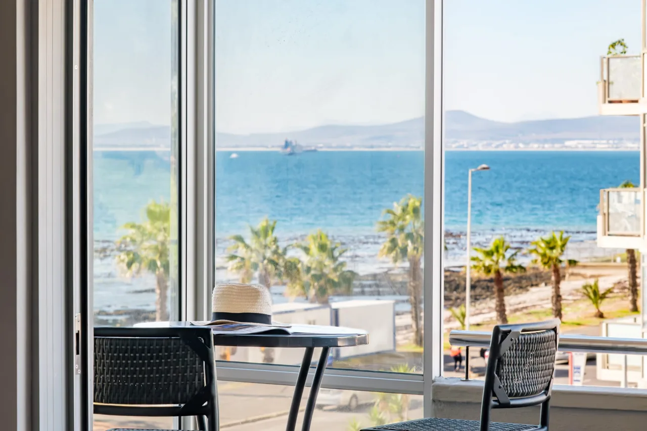 Seaside One Bedroom Apartment in Cape Town