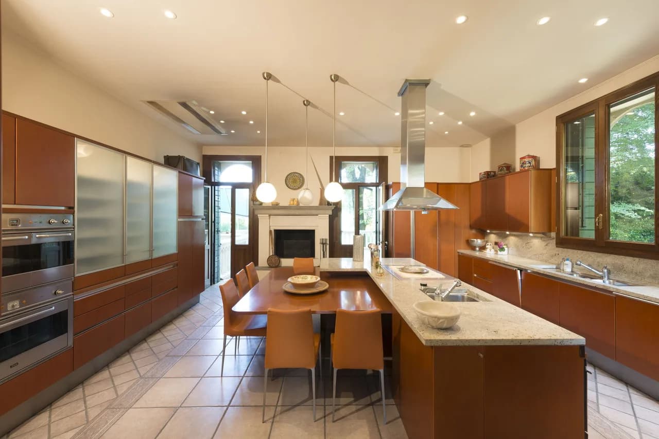 Luxurious Seven Bedroom Villa in Saonara photo 4