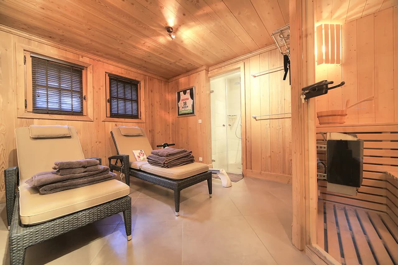 Mountain-View Six Bedroom Chalet in Les Houches, foto 3