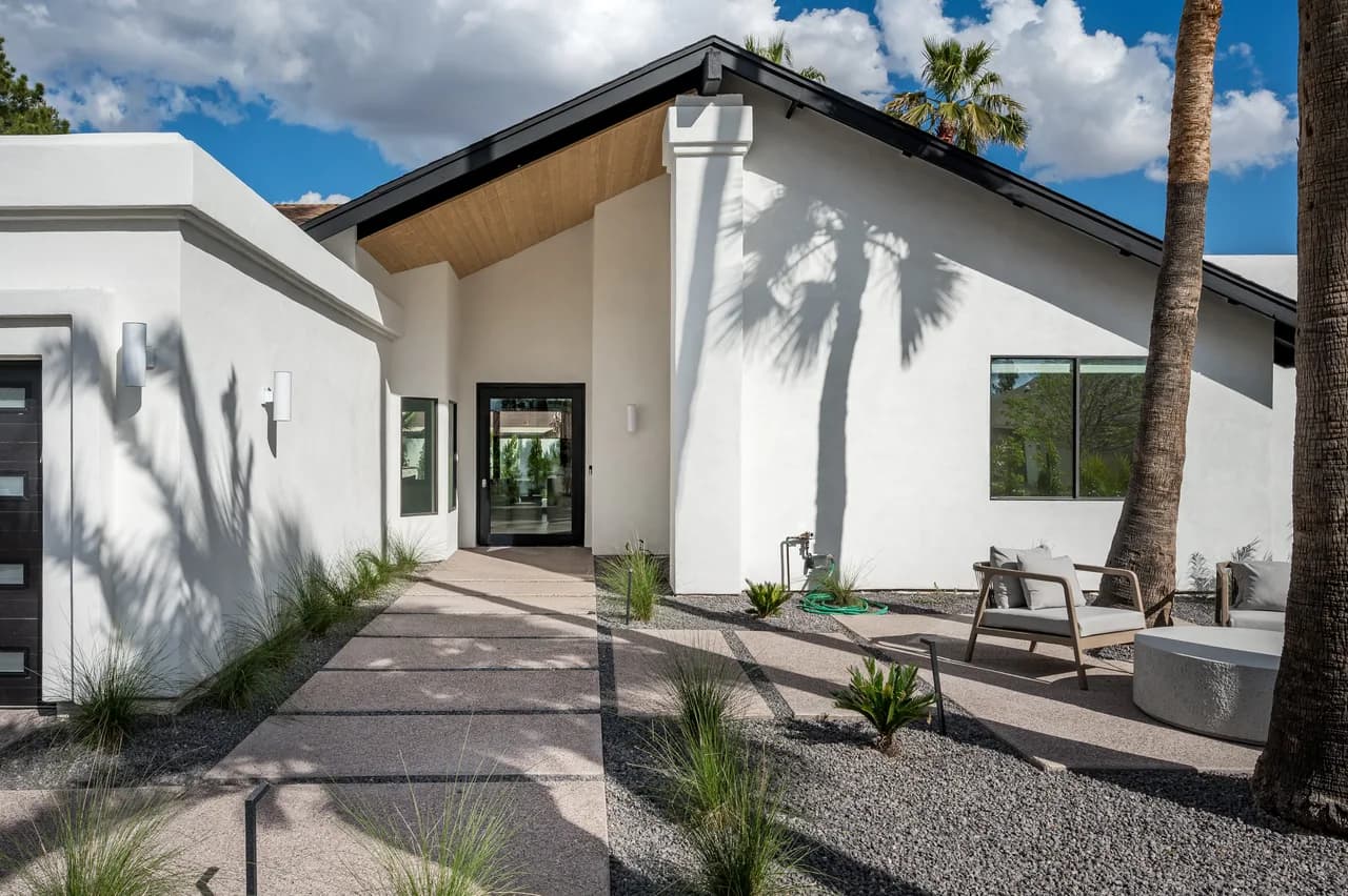 Le MYAH par Porter | Maison de Designer avec Piscine Chauffée, Foyer & Chargeur EV, photo 5