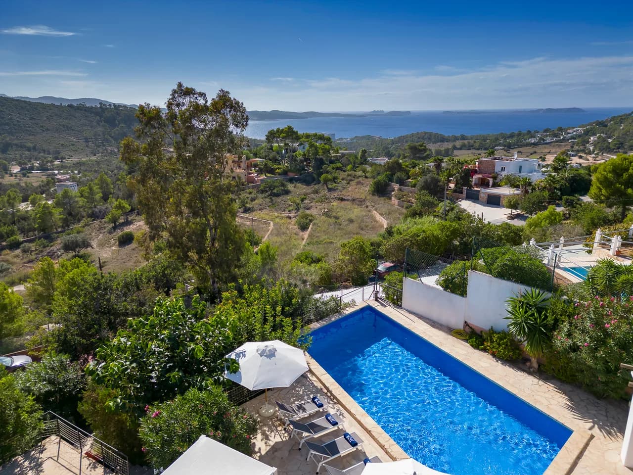 Spacious Family Villa with Pool in Ibiza photo 4