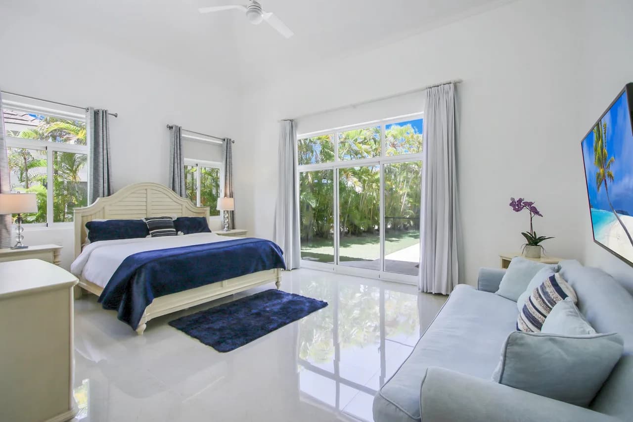 Spacious Three-Bedroom Villa in Punta Cana photo 2