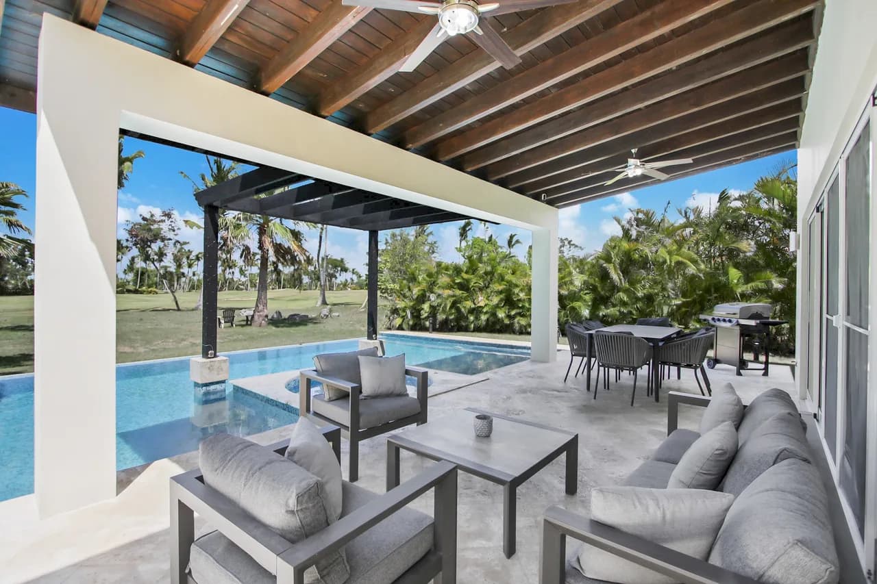Spacious Three-Bedroom Villa in Punta Cana photo 4