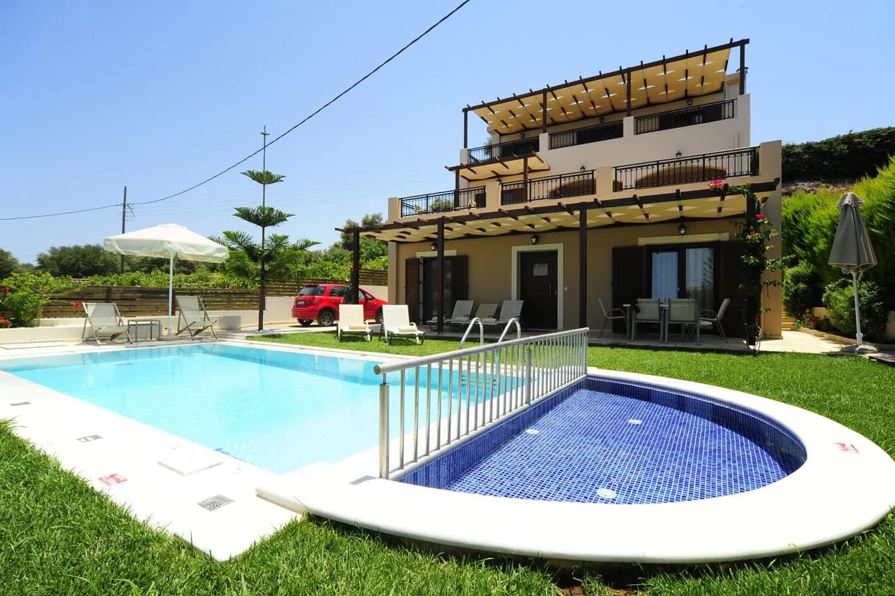 Villa Familiar de Seis Habitaciones en Creta, foto 2