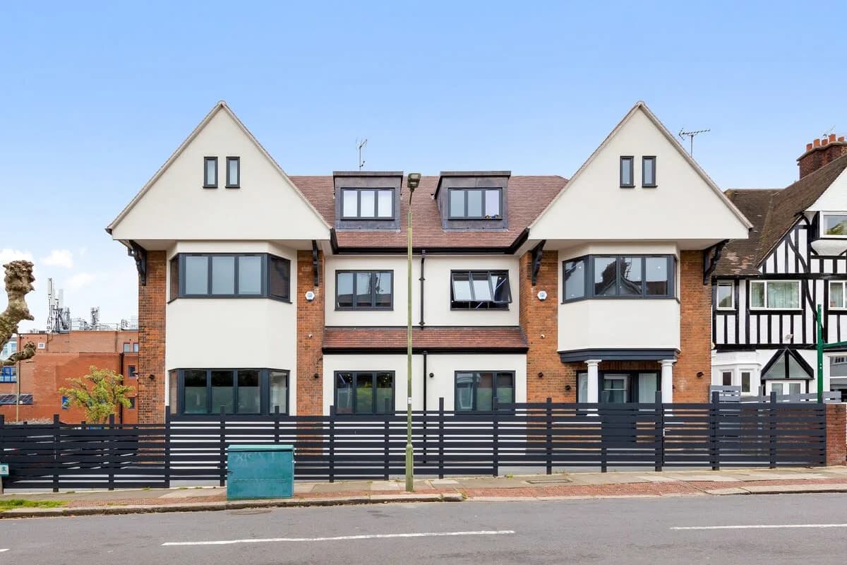 Modern Studio Flat in Golders Green London, photo 2