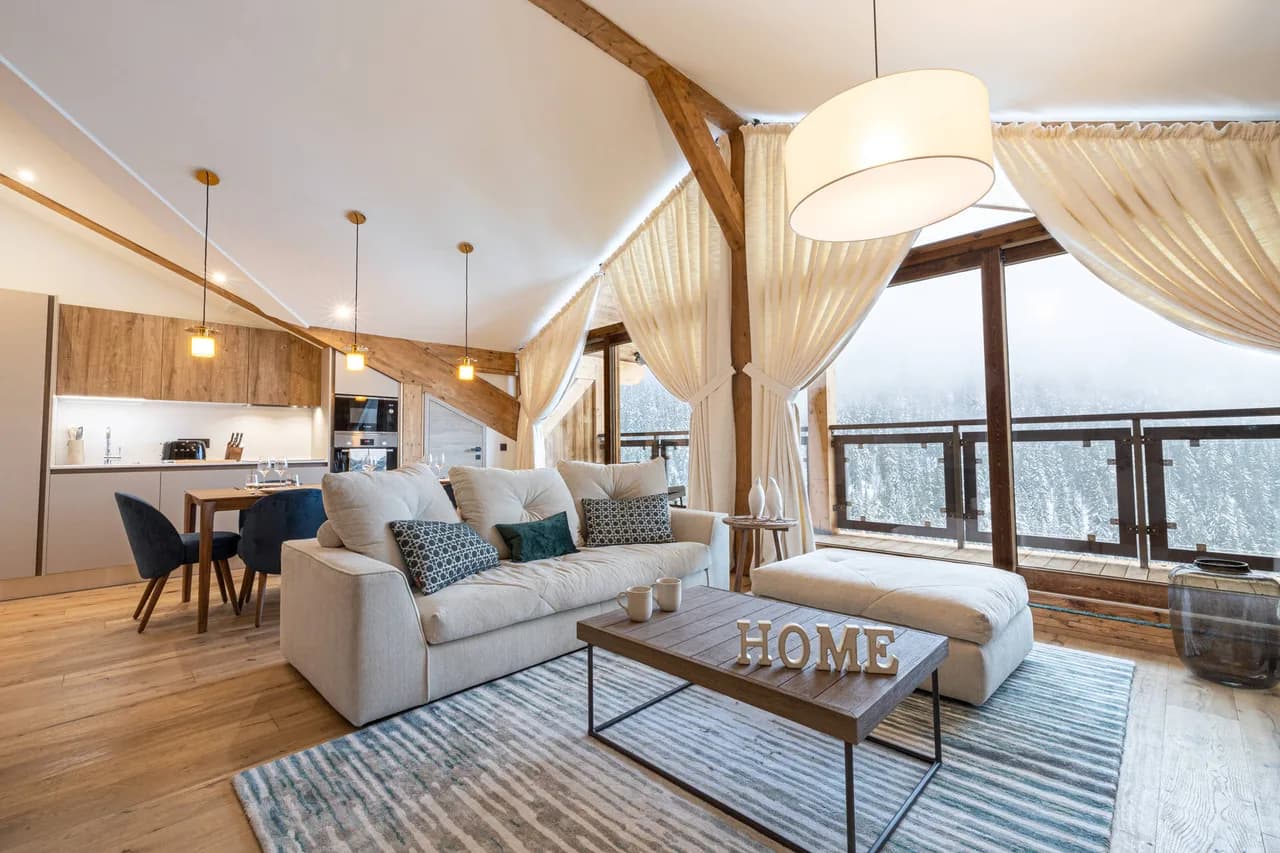Charming Three-Bedroom Apartment in French Alps Ski Resorts photo 2