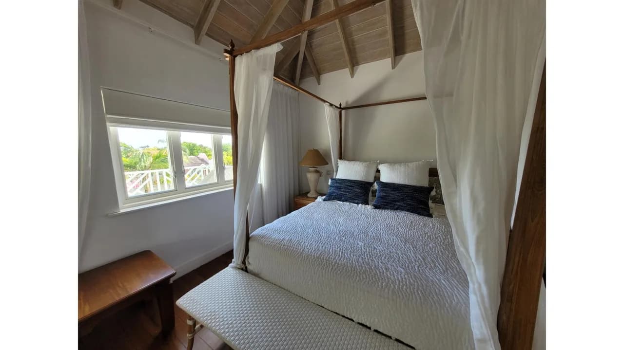Whispering Palms- 4BR Stunning Villa w/ Pool photo 3