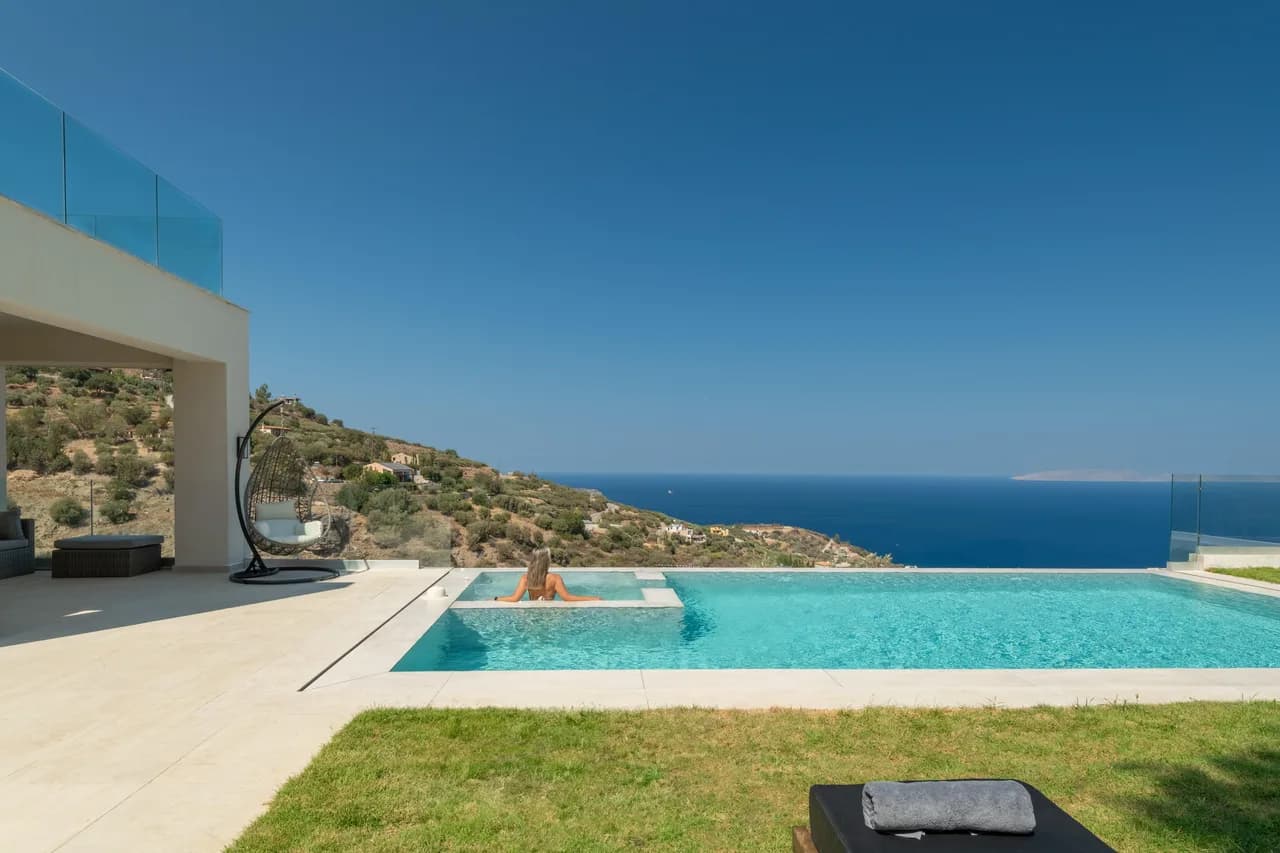 Airy Four Bedroom Villa in Crete, foto 3