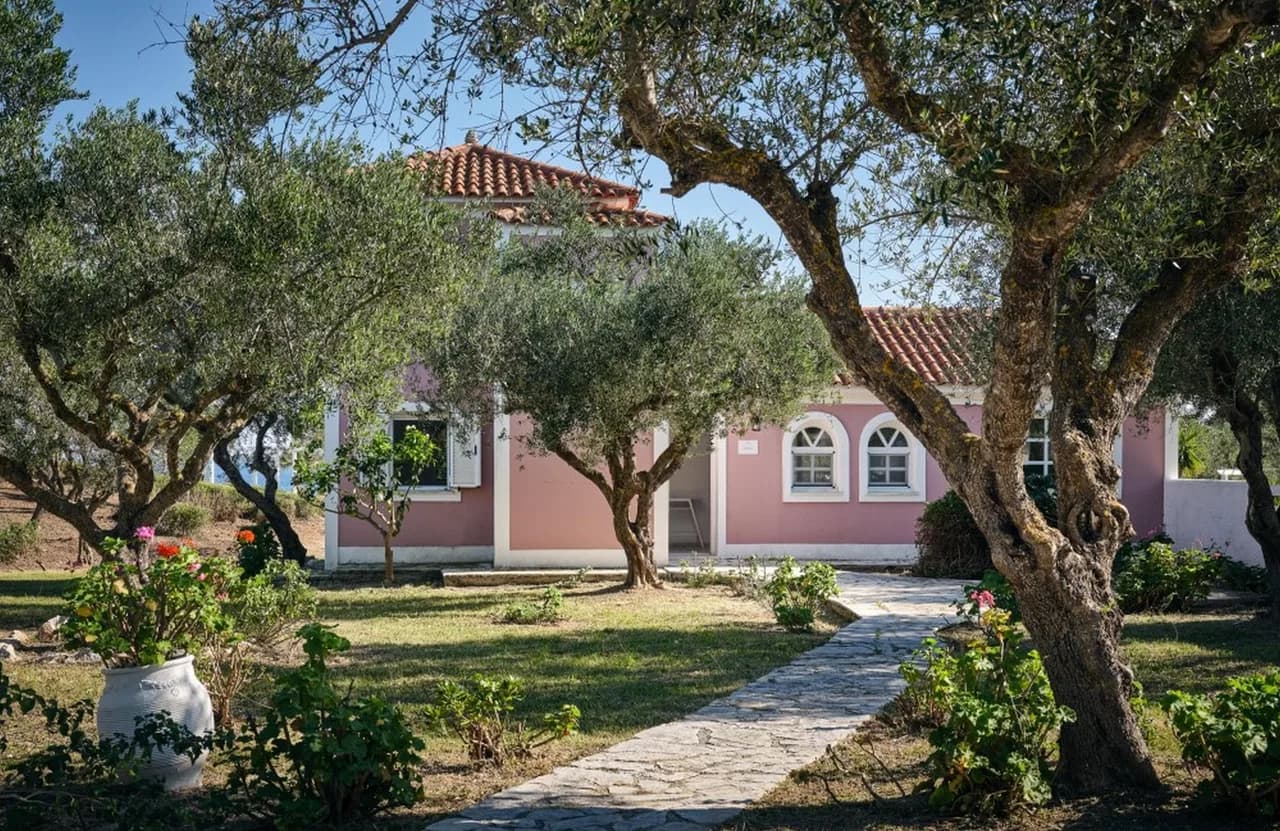 Beach View Two Bedroom Villa in Porto Roma, foto 3