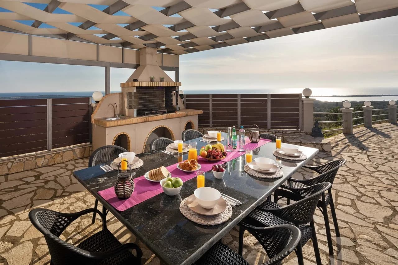 Mediterranean View Two-Bedroom Villa in Chlomatiana, foto 5