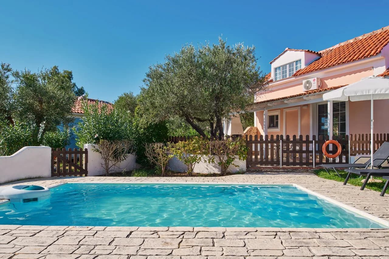 Cozy Two-Bedroom Villa in Porto Roma, Foto 2