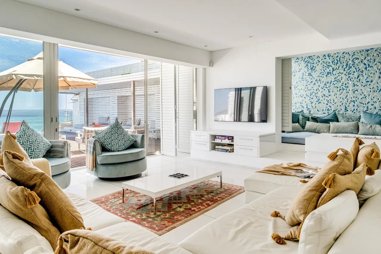 Stylish Four-Bedroom Villa in Camps Bay, Foto 2