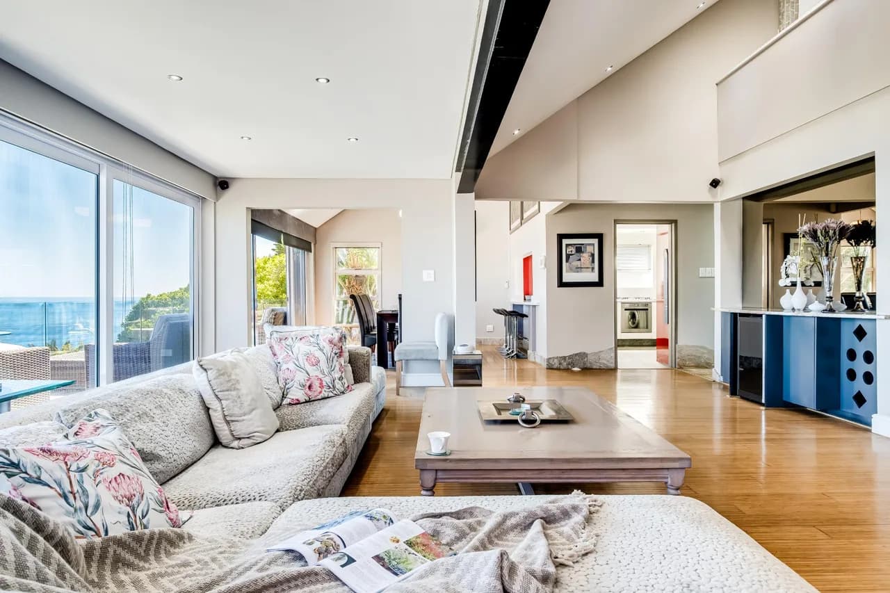 Sea View Four Bedroom Home in Camps Bay, Cape Town, Foto 2