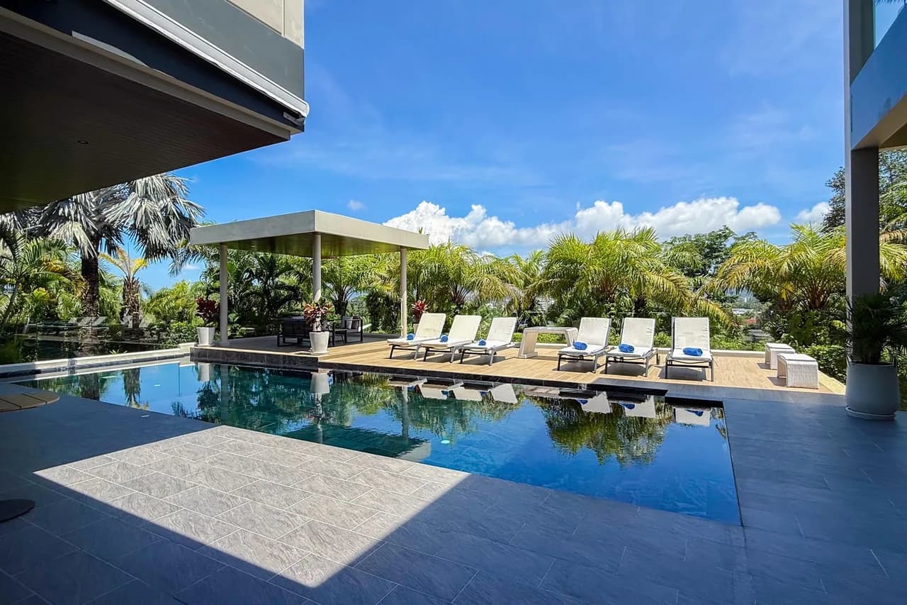Sea View Five Bedroom Villa in Phuket photo 3