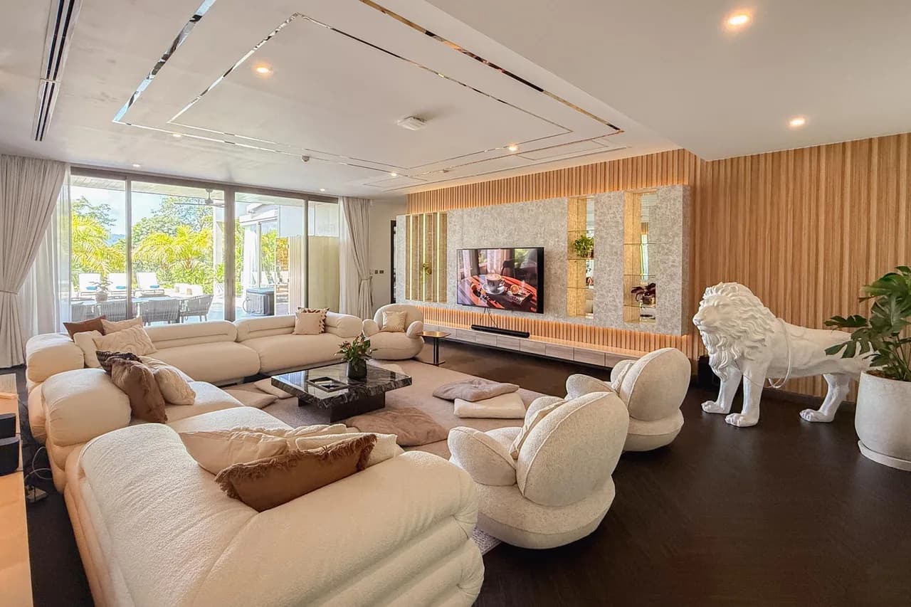 Sea View Five Bedroom Villa in Phuket photo 4