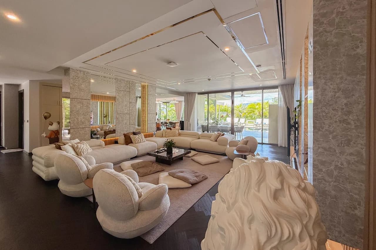 Sea View Five Bedroom Villa in Phuket photo 5