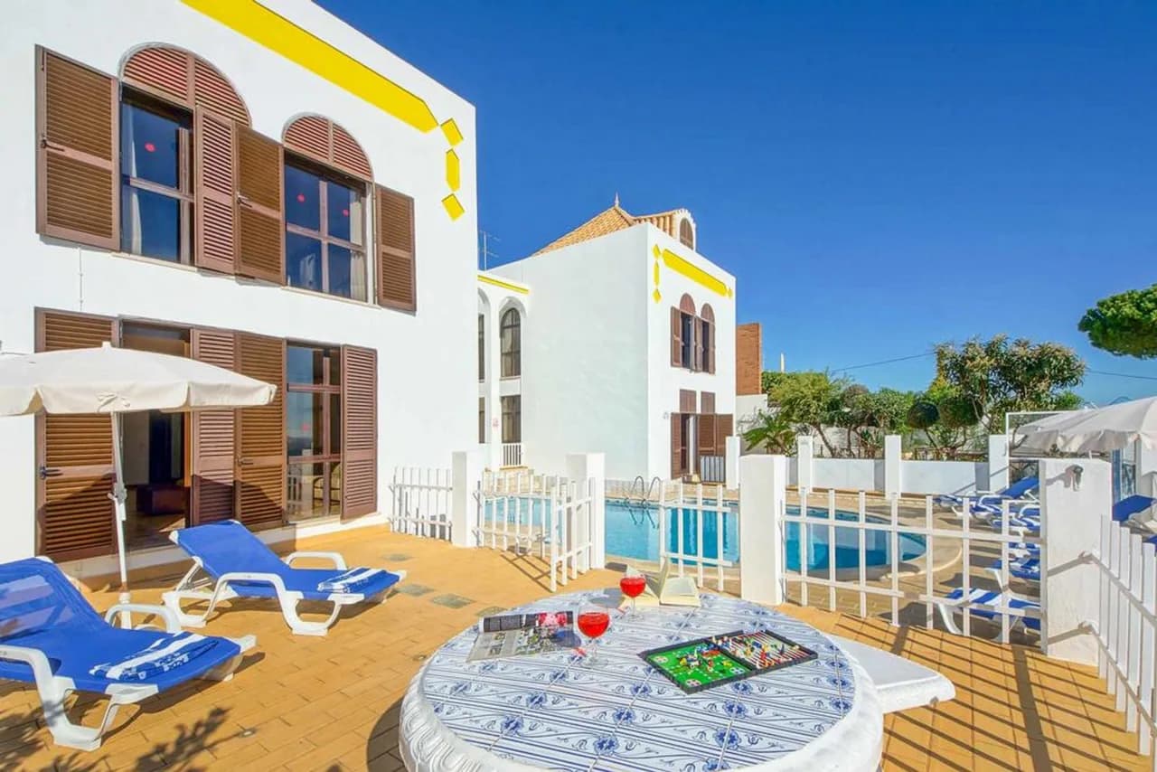 Spacious Five Bedroom Villa in Algarve photo 5