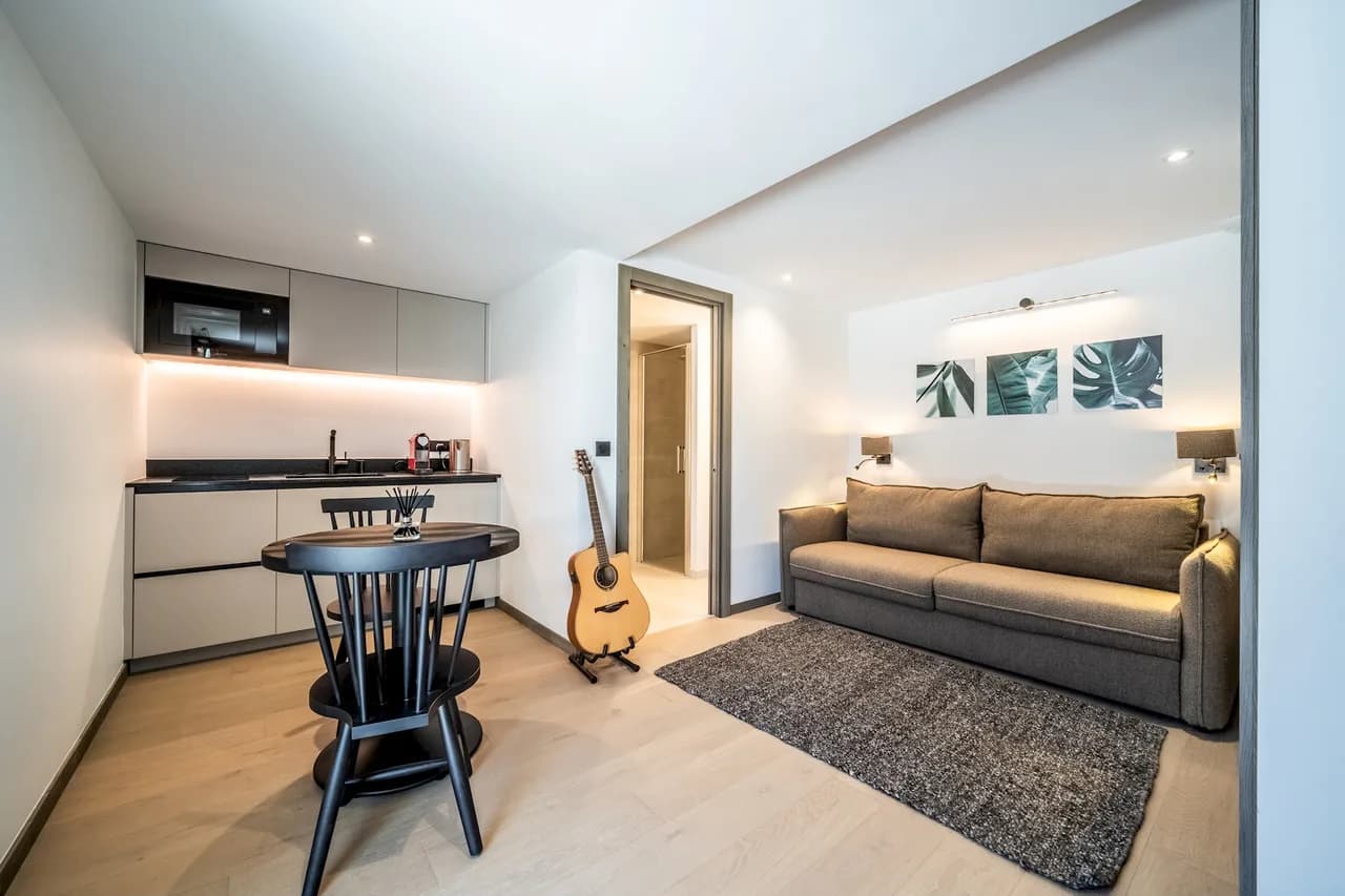 Elegant Five-Bedroom Chalet in Saint-Gervais photo 4