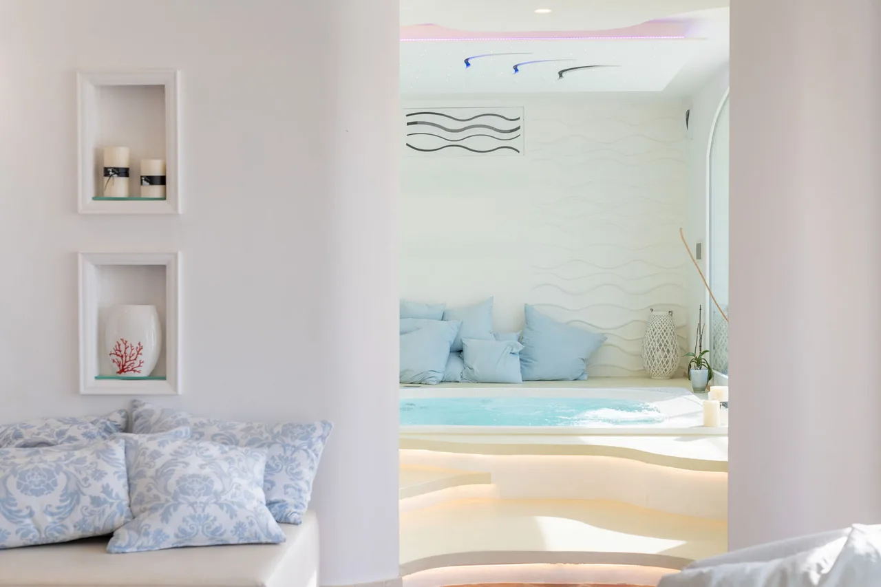 Elegant Five Bedroom Retreat in Puglia photo 4