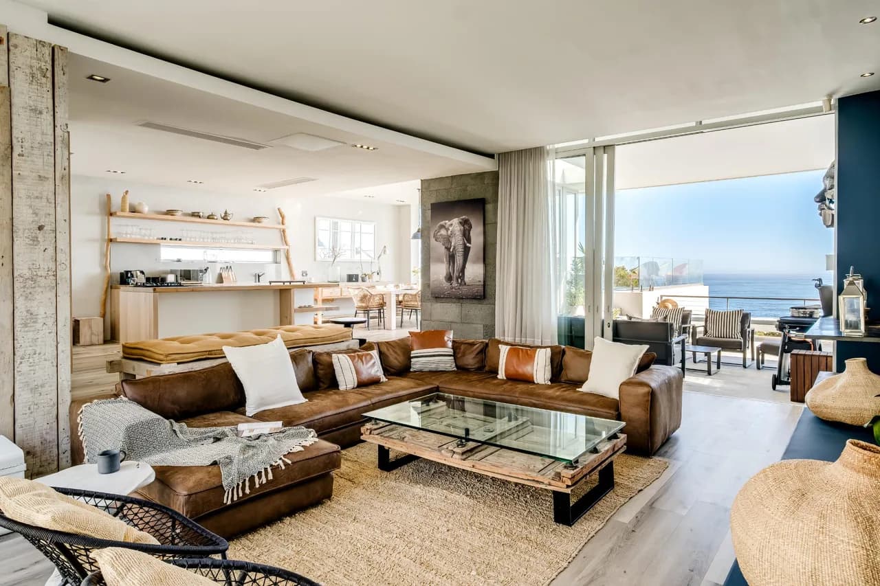 Ethereal 4bed Camps Bay Villa Atlantic Reflection photo 2