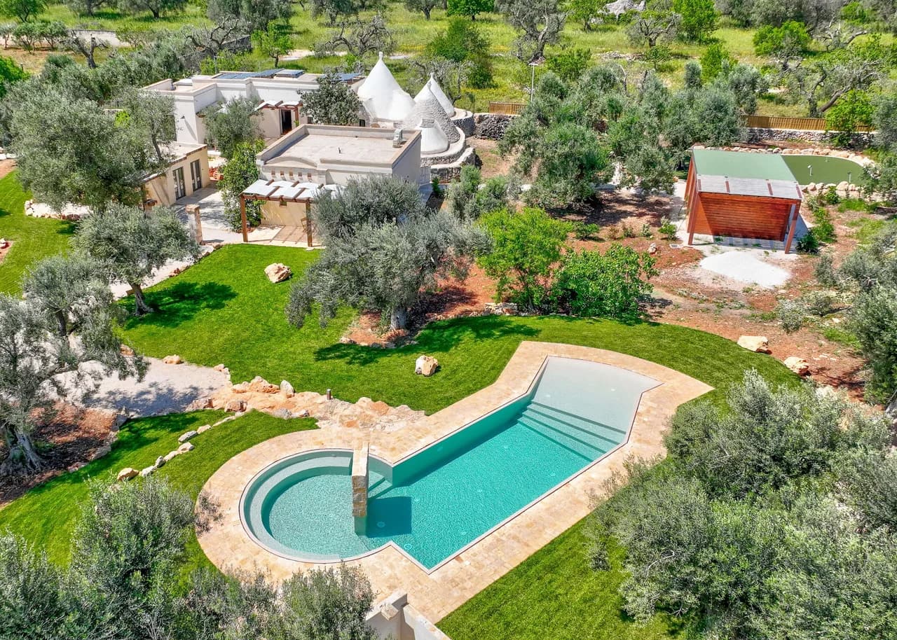 Trulli Villa with Modern Amenities in Puglia photo 2