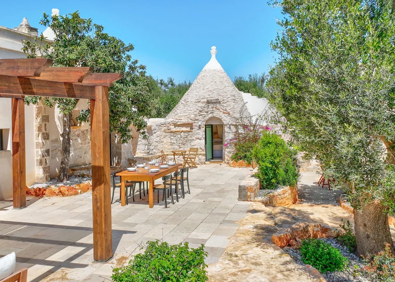 Trulli Villa with Modern Amenities in Puglia photo 3