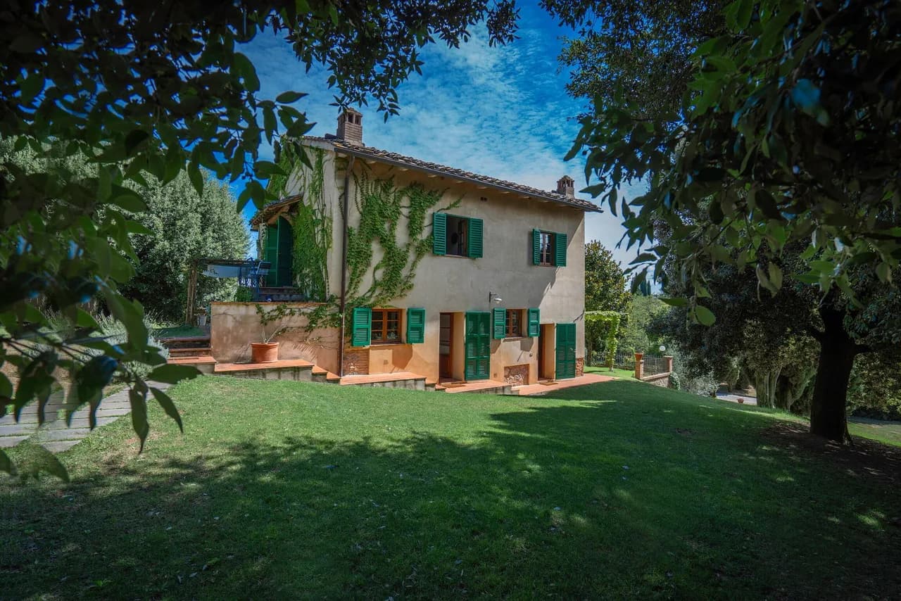 Tranquil Countryside Villa with Pool in Tuscany photo 3