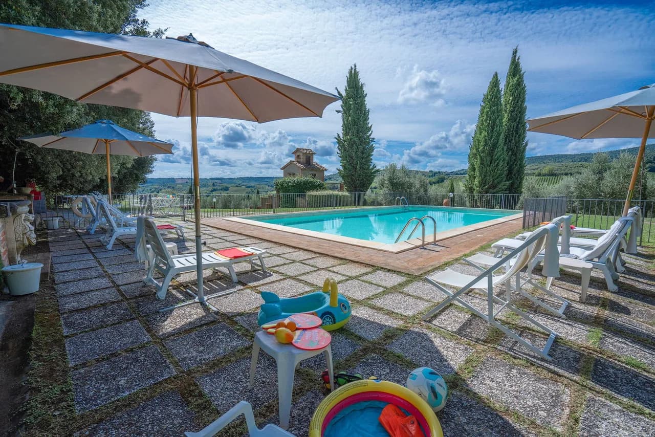 Tranquil Countryside Villa with Pool in Tuscany photo 4