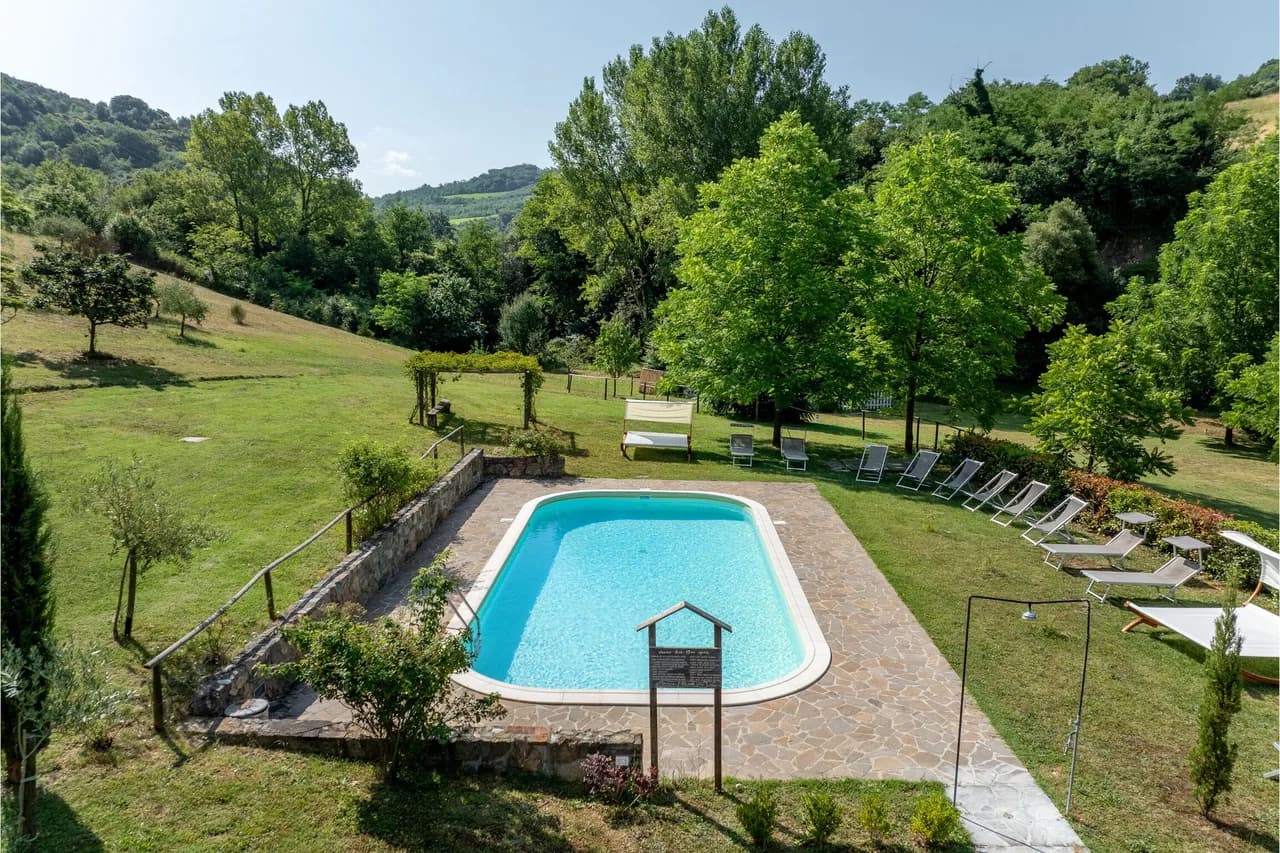 Scenic Country House with Pool in Tuscany photo 3