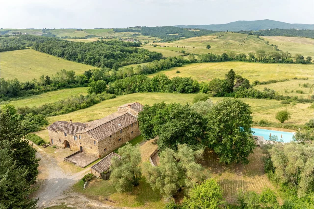 Scenic Pool Villa in Chianti, Tuscany photo 3