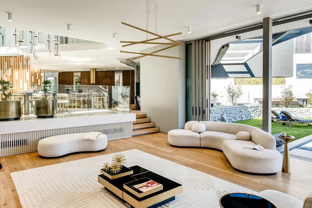 Luxurious Five Bedroom Villa in Camps Bay, Foto 2
